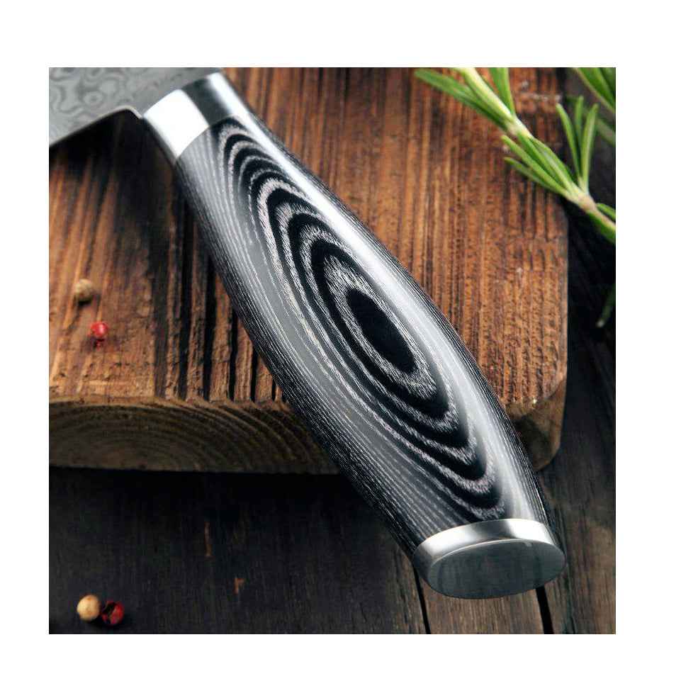 Xinzuo Ya kokkiveitsen pakkawu-kahva, jossa puunsyykuviointi ja metallinen pääty takaavat tukevan ja tyylikkään otteen.