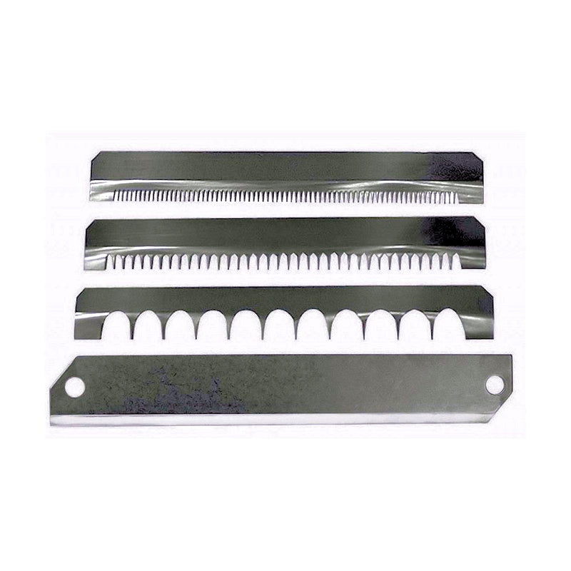 Super Benriner Mandoliinin neljä vaihdettavaa terää. Monipuoliset leikkausvaihtoehdot eri ruoka-aineille.