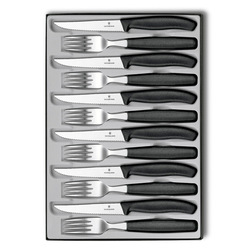 Victorinox Swiss Classic pihviveitset ja haarukat 12 osaa siististi aseteltuna laatikkoon. Täydellinen lahjasetti ruokailuun.