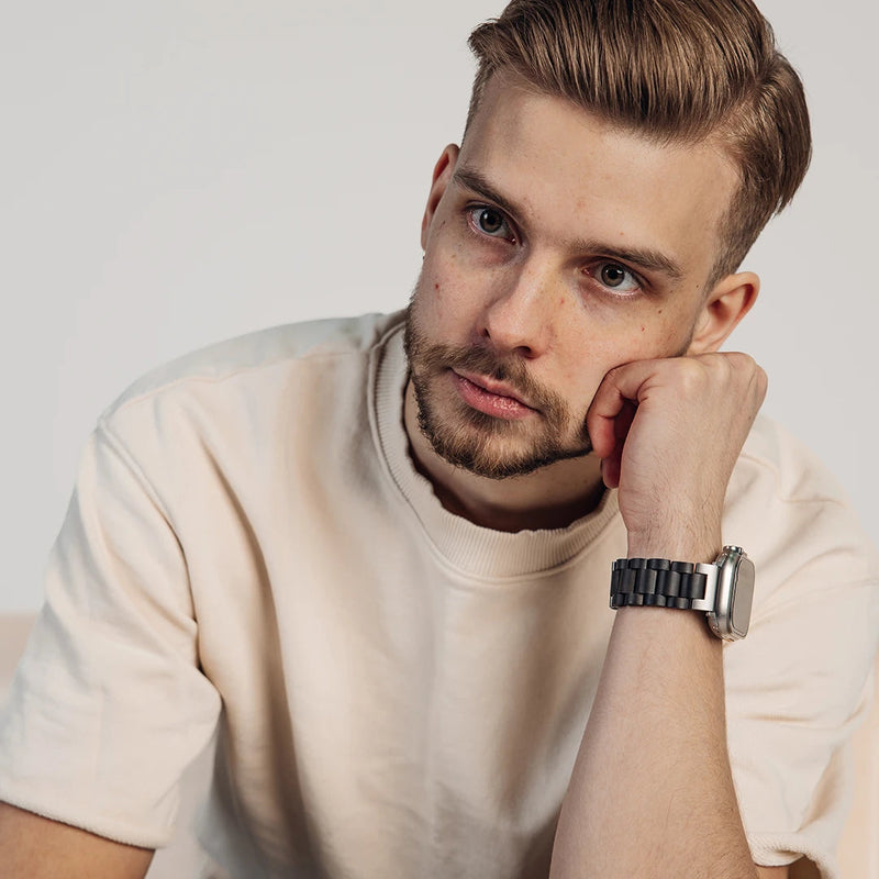 Apple Watch Ultra -ranneke, eebenpuu