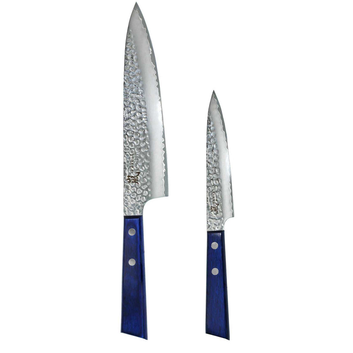 Yaxell Blue Breeze veitsisetti sisältää kokki- ja vihannesveitsen sinisellä pakkapuukahvalla ja taotulla terällä, täydellinen kotikokeille.