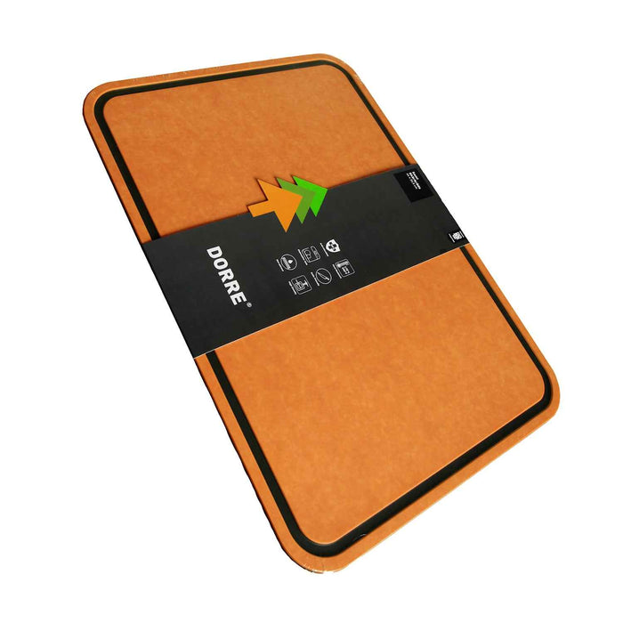 Sami Leikkuulauta puukuitu - Kestävä 37x27 cm keittiöön, oranssi leikkuulauta mustalla reunuksella, Dorre-brändi, antibakteerinen ja konepesun kestävä.