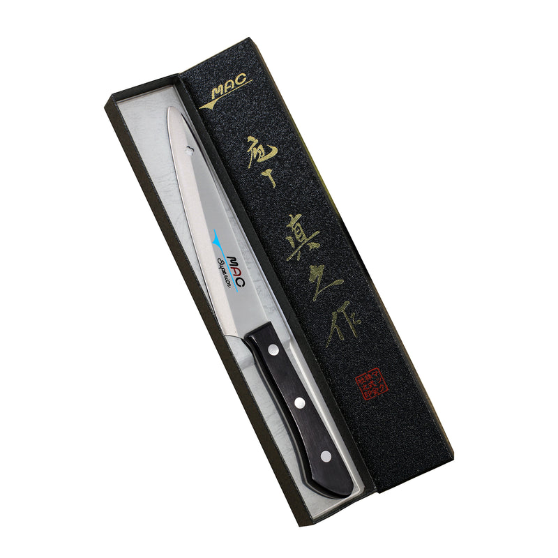 MAC Superior yleisveitsi SP-50 12,5 cm lahjapakkauksessa, musta laatikko