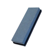 Tasoituskivi veitsen teroittamiseen, tasainen puoli esillä. Välttämätön teroituskivien pinnan suoristamiseen kotikeittiössä.