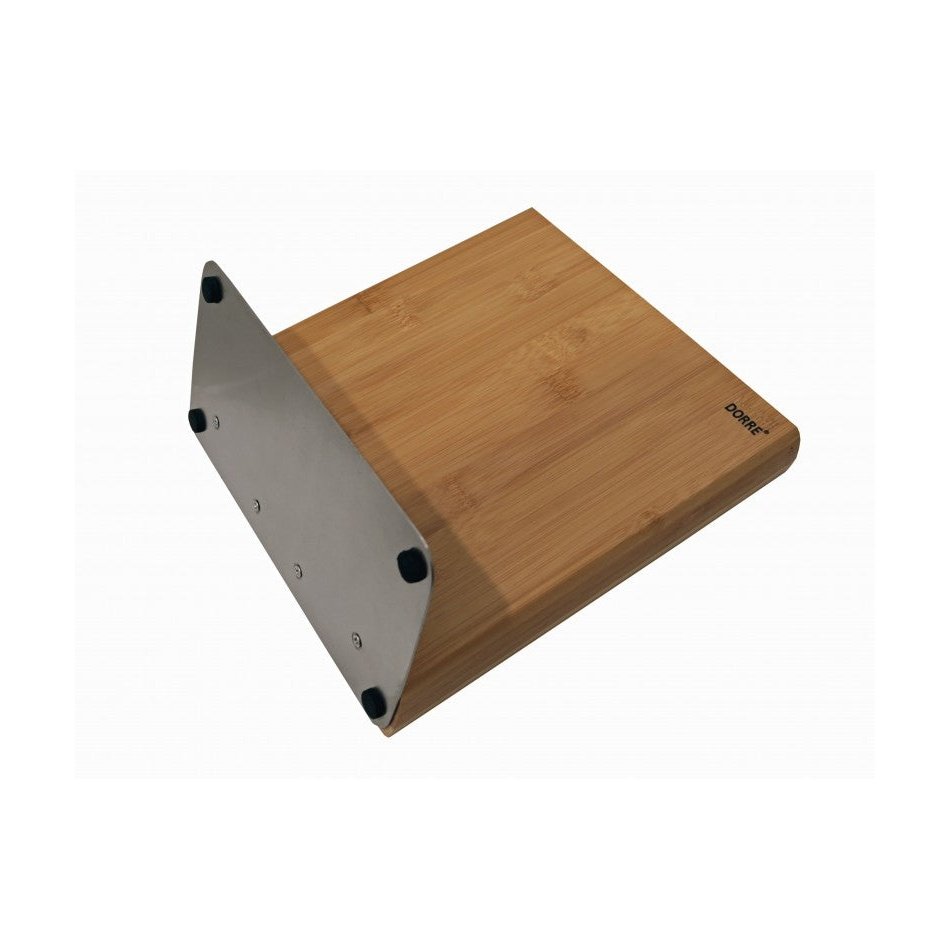 Dorre Veitsimagneetti Bambu alapuolelta, näkyvissä teräslevy ja liukuesteet vakaata käyttöä varten keittiössä.