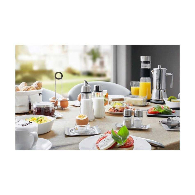Gefu Brunch kananmunan keittoteline osana aamiaiskattausta. Tyylikäs lisä moderniin keittiöön ja brunssipöytään.