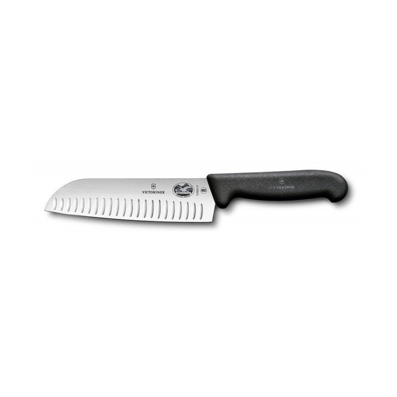 Monikäyttöinen Victorinox Santoku veitsi 17 cm Fibrox-kahvalla, japanilaistyylinen kokkiveitsi kotikeittiöön ja ammattikäyttöön.