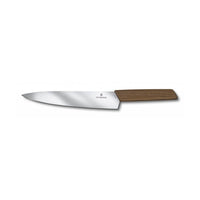 Victorinox kokkiveitsi 22 cm terällä, Swiss Modern -sarjan keittiöveitsi jalopähkinäpuukahvalla, erinomainen valinta kotikokille.